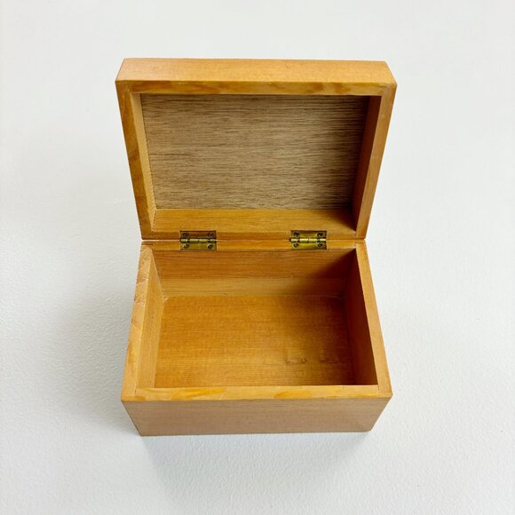 TAYLOR & NG Rascal Rabbit Tile & Wood Recipe Box VTG 1982 RARE Made In Japan - Picture 8 of 12